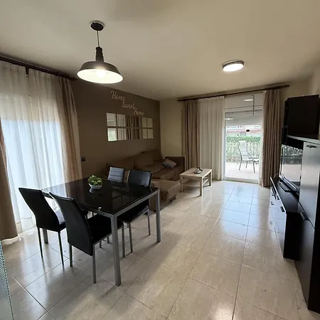 Aqui Cabe Hasta Tu Perro A Un Paso Del Mar! Apartment *