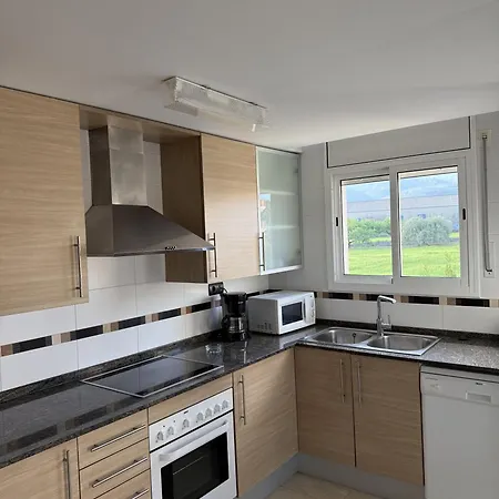 Aqui Cabe Hasta Tu Perro A Un Paso Del Mar! Apartament